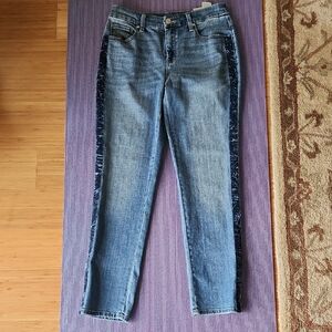 Chicos So Slimming Girlfriend Slim Leg Ankle2R/00R Velvet Side Seam Atlas Indigo